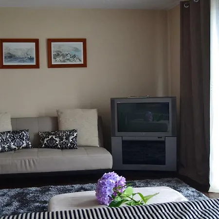 Vila Holiday House 4 You Funchal (Madeira)
